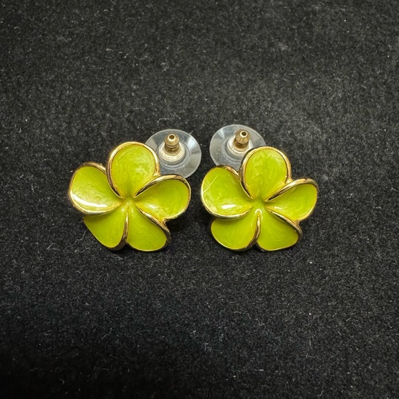 Earrings green enamel Plumeria flowers signed RDH goldtone ,vintage - Picture 3 of 6